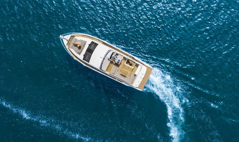 Slide: The Image of Sealine F430 2026 - 12