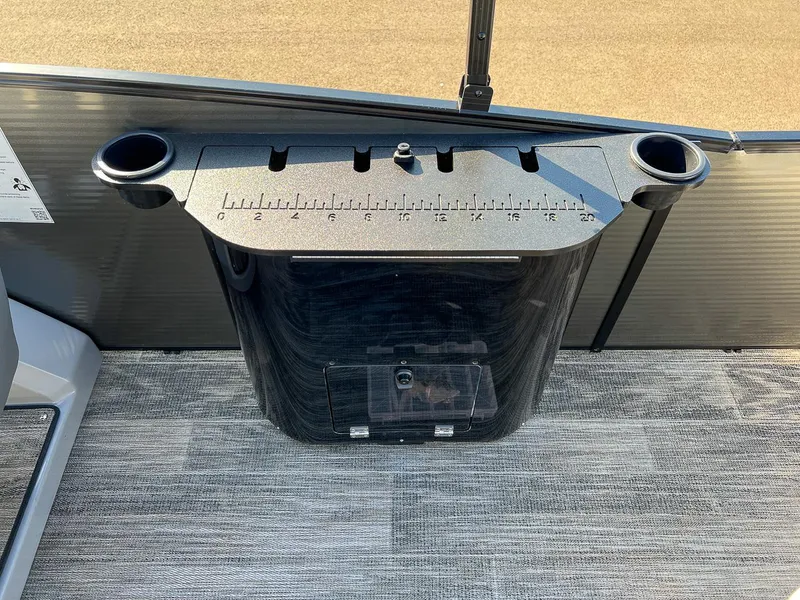 Slide: The Image of Godfrey MC235 FS 2023 - 18