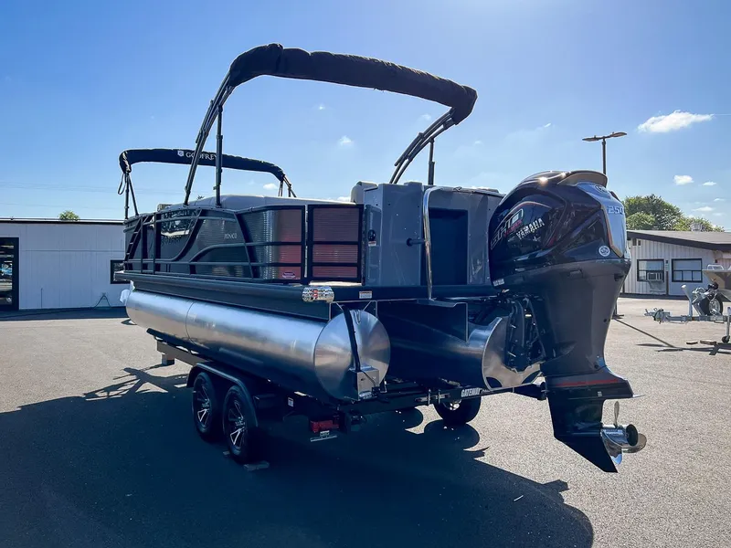 Slide: The Image of Godfrey MC235 FS 2023 - 4