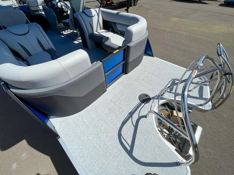 Slide: The Image of Godfrey MC235 SB 2023 - 18