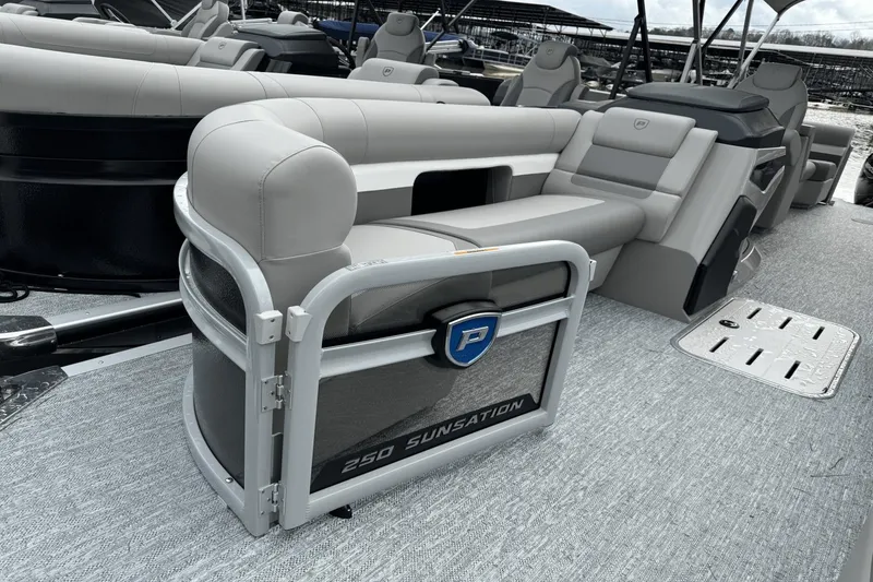 Slide: The Image of Premier 250 Sunsation 2024 - 7