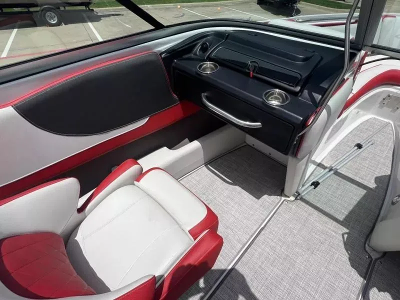 Slide: The Image of Crownline Boats 220 SS 2024 - 12