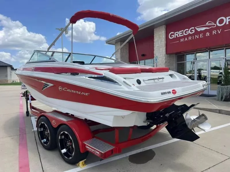 Slide: The Image of Crownline Boats 220 SS 2024 - 3