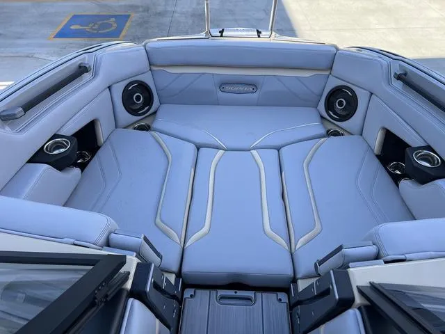 Slide: The Image of Supra SE 550 2024 - 13