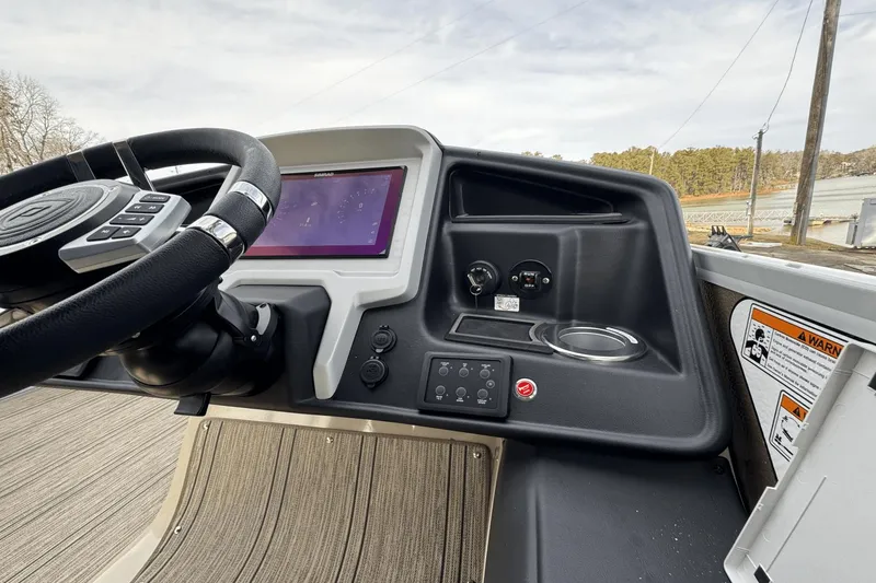 Slide: The Image of Premier 270 Intrigue 2024 - 14