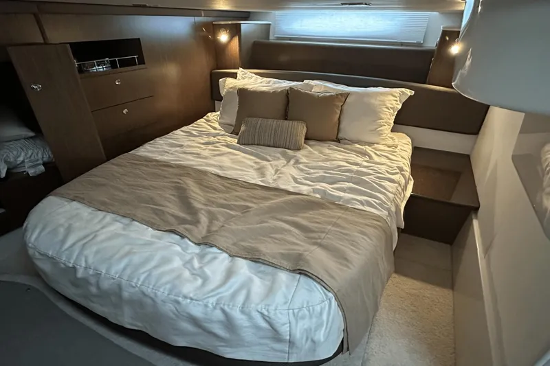 Slide: The Image of Meridian 441 Sedan 2015 - 56
