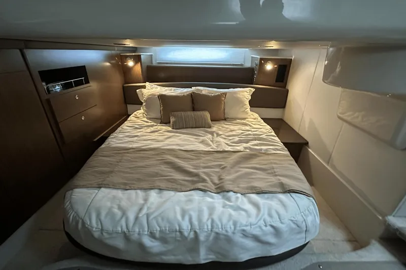 Slide: The Image of Meridian 441 Sedan 2015 - 57
