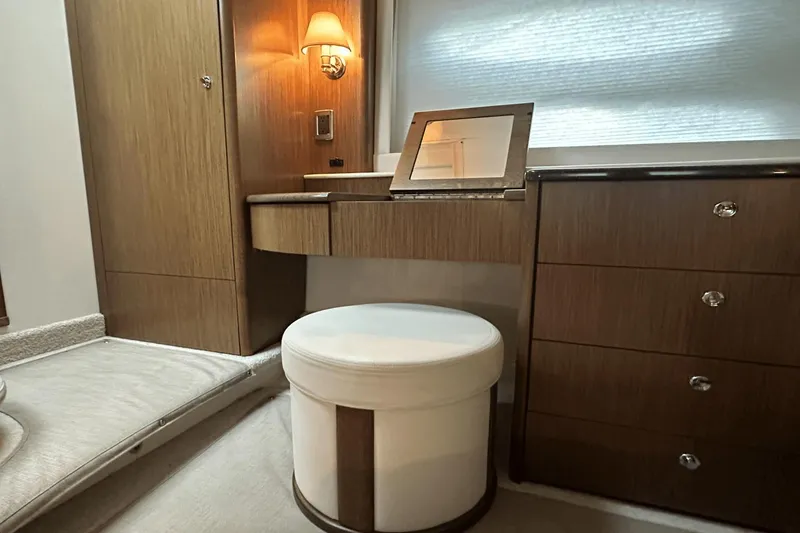 Slide: The Image of Meridian 441 Sedan 2015 - 63