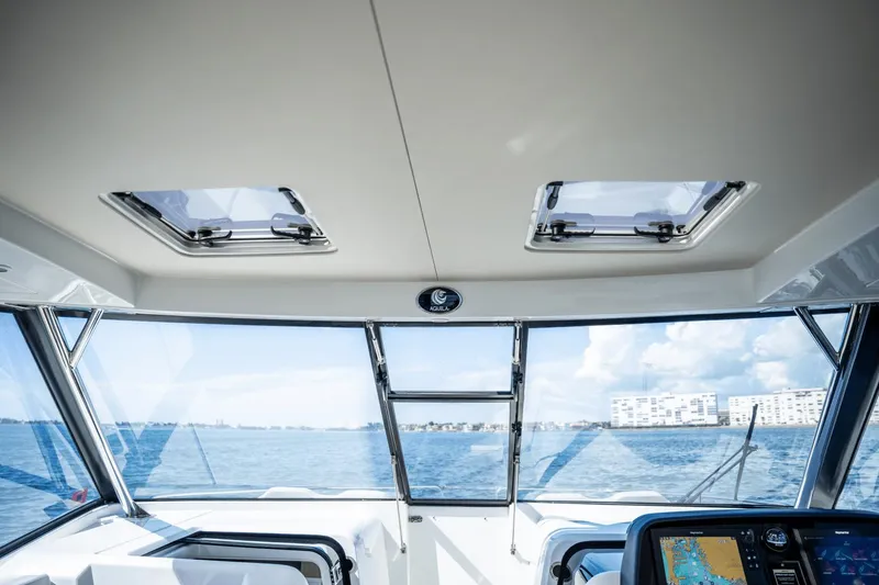 Slide: The Image of Aquila 36 2022 - 17