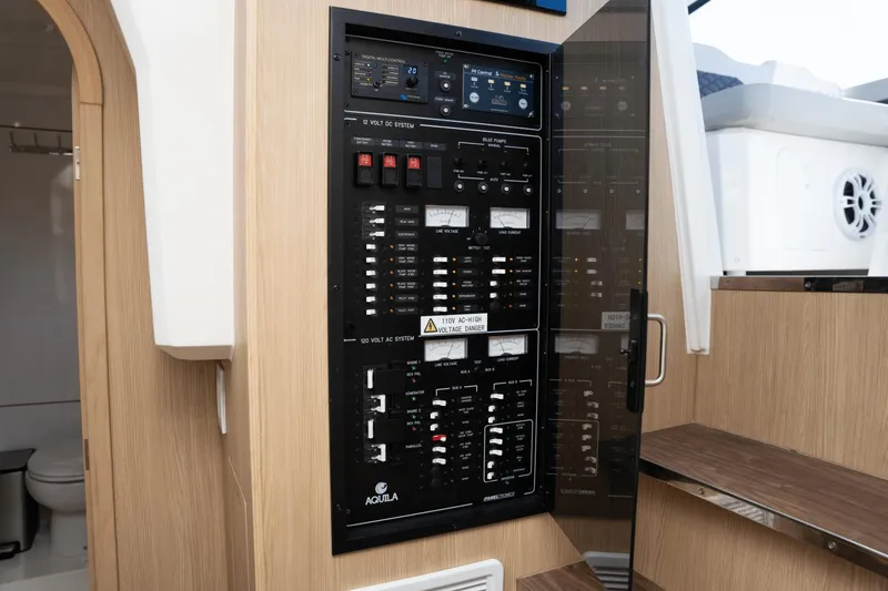 Slide: The Image of Aquila 36 2022 - 36