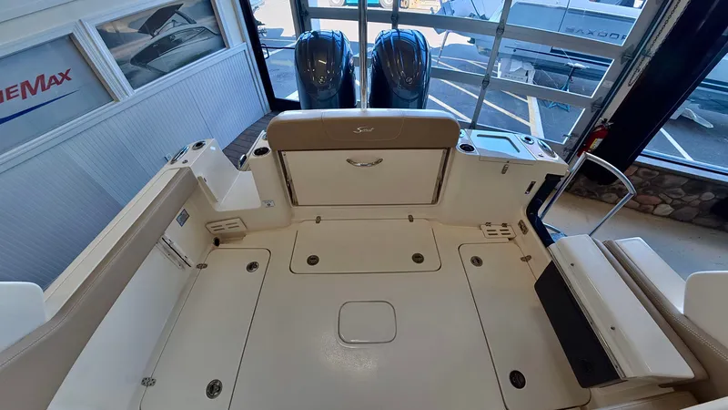 Slide: The Image of Scout 277 Dorado 2024 - 15