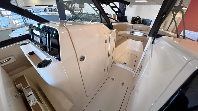 Slide: The Image of Scout 277 Dorado 2024 - 30