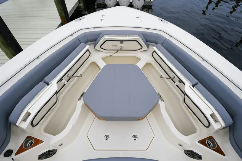 Slide: The Image of Boston Whaler 380 Outrage 2024 - 11