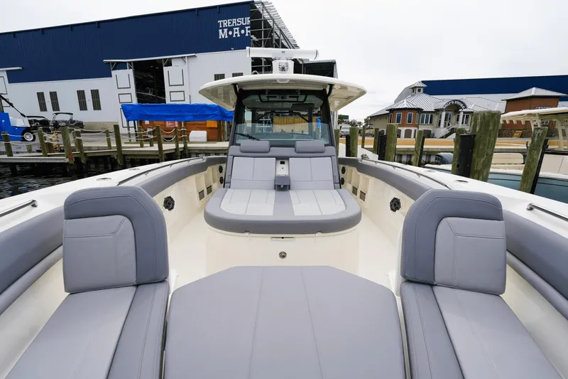 Slide: The Image of Boston Whaler 380 Outrage 2024 - 13