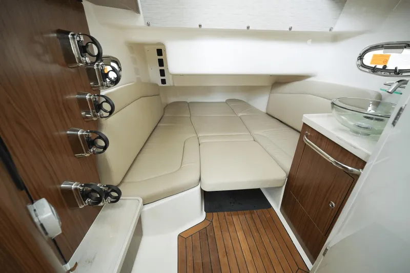 Slide: The Image of Boston Whaler 380 Outrage 2024 - 19