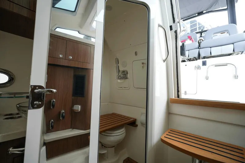Slide: The Image of Boston Whaler 380 Outrage 2024 - 22