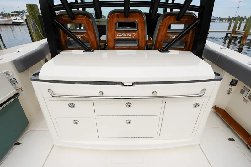 Slide: The Image of Boston Whaler 380 Outrage 2024 - 25