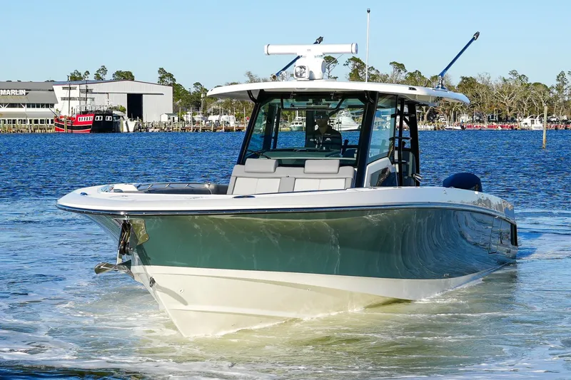 Slide: The Image of Boston Whaler 380 Outrage 2024 - 3