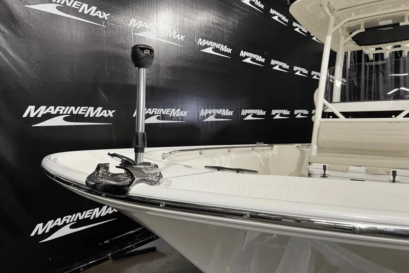 Slide: The Image of Boston Whaler 210 Montauk 2024 - 1