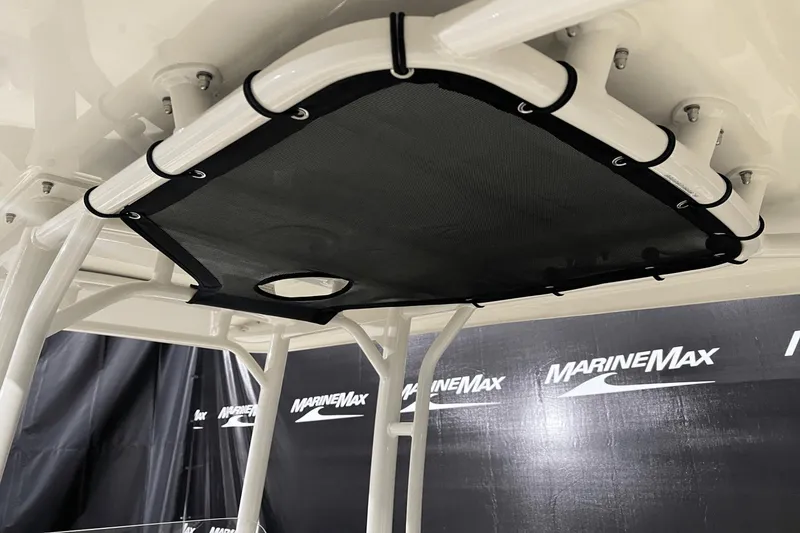 Slide: The Image of Boston Whaler 210 Montauk 2024 - 6
