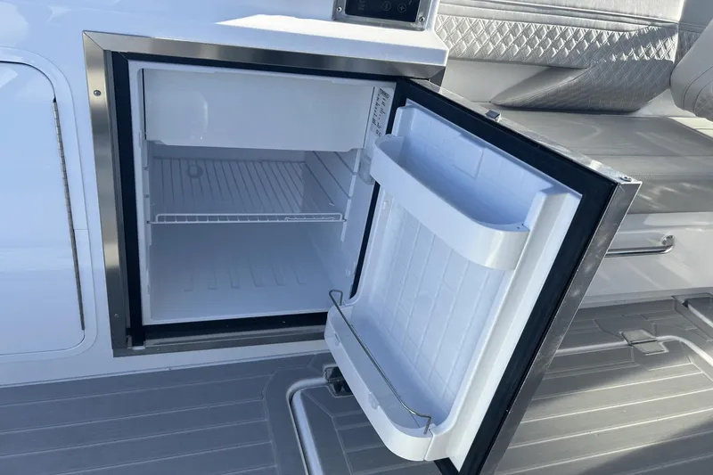 Slide: The Image of Cruisers Yachts 34 GLS Outboard 2024 - 11