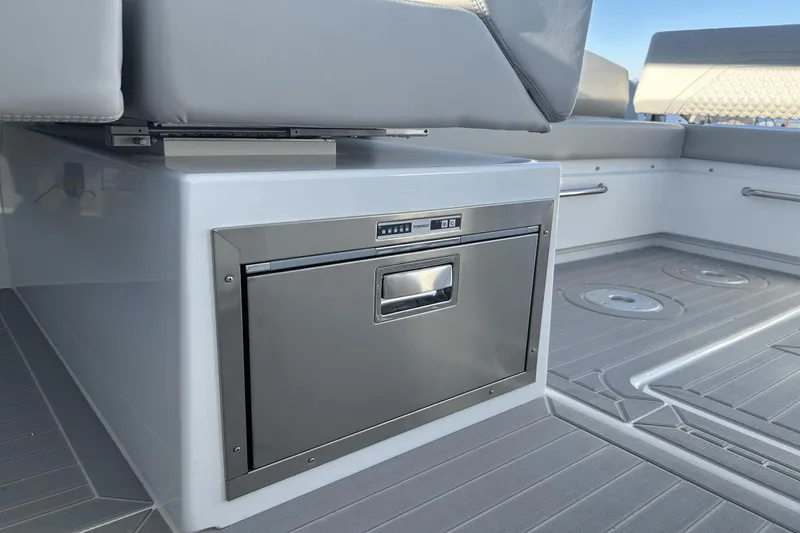 Slide: The Image of Cruisers Yachts 34 GLS Outboard 2024 - 17