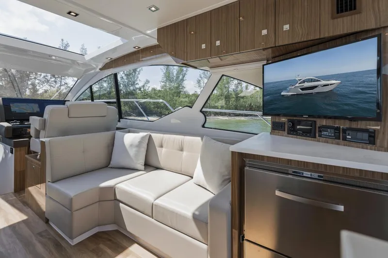 Slide: The Image of Cruisers 50 Cantius 2024 - 14