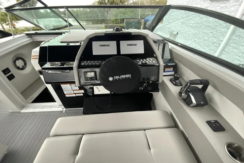 Slide: The Image of Cruisers Yachts 34 GLS OB 2024 - 24