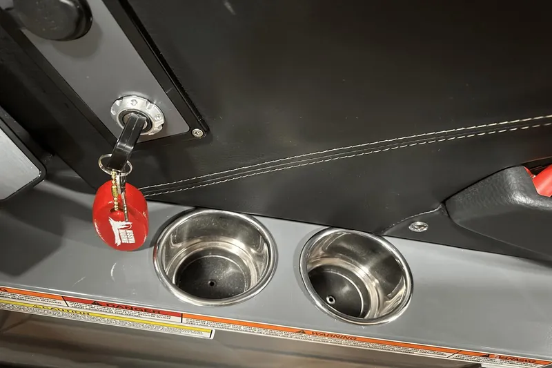 Slide: The Image of MasterCraft XStar S 2024 - 111