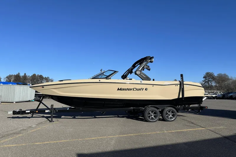 Slide: The Image of MasterCraft X26 2024 - 1