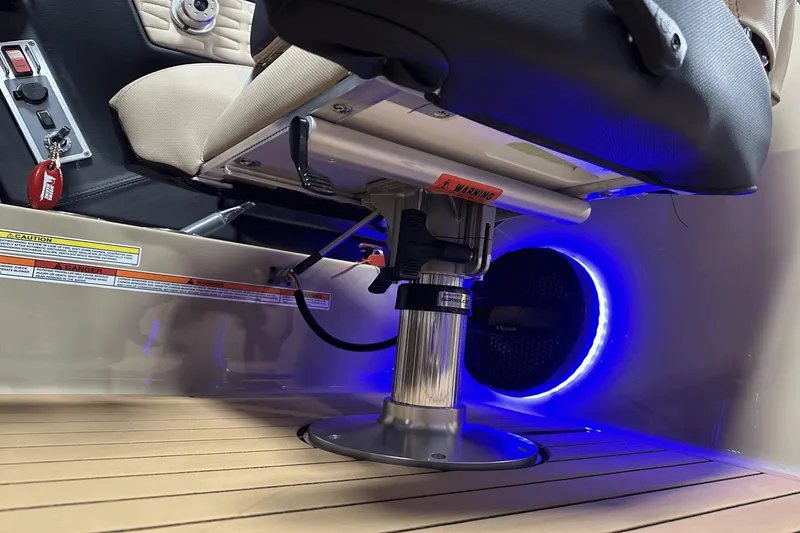 Slide: The Image of MasterCraft X26 2024 - 119