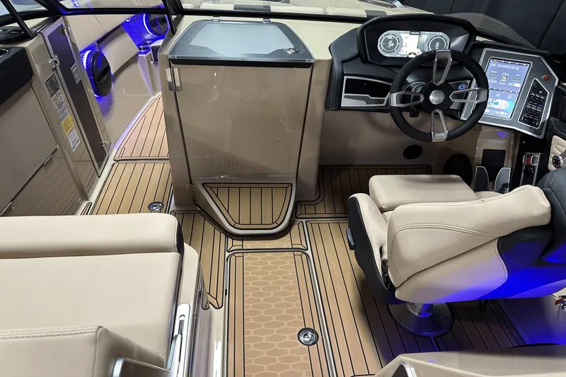 Slide: The Image of MasterCraft X26 2024 - 134