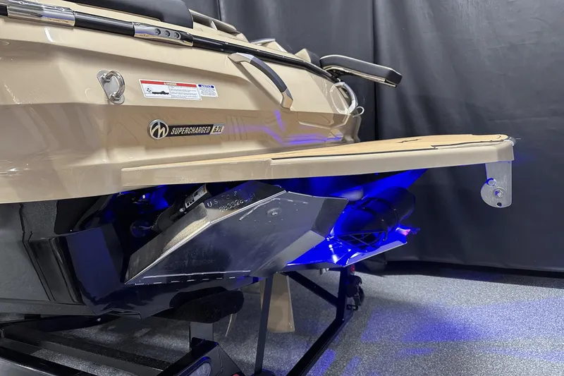 Slide: The Image of MasterCraft X26 2024 - 33