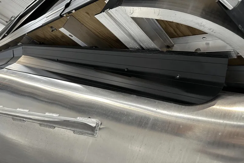 Slide: The Image of Barletta Cabrio 2024 - 118