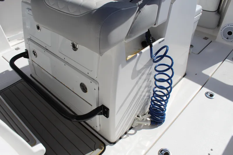 Slide: The Image of Sea Fox 288 Commander 2021 - 29