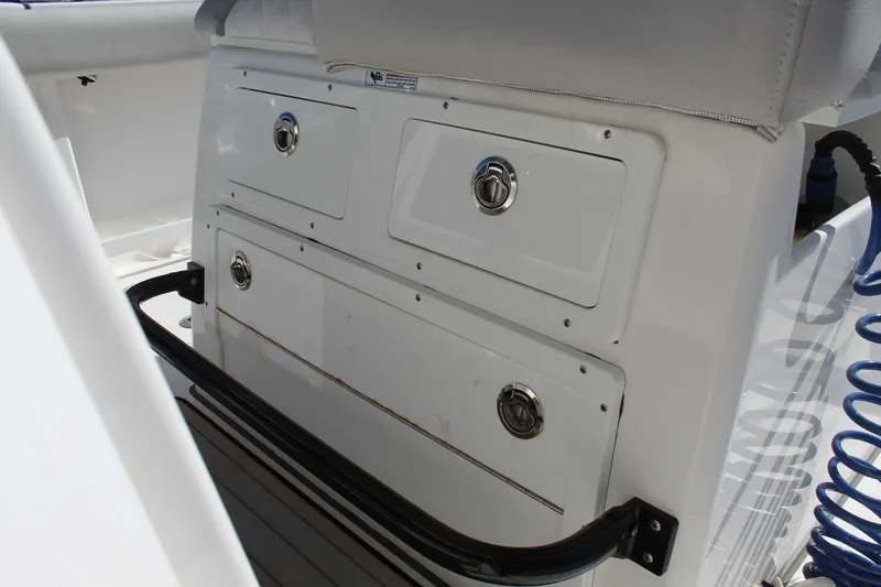 Slide: The Image of Sea Fox 288 Commander 2021 - 31