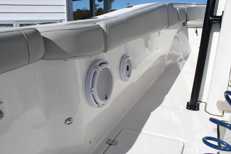 Slide: The Image of Sea Fox 288 Commander 2021 - 34