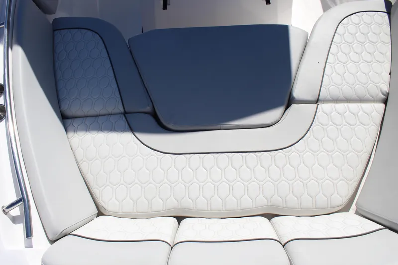 Slide: The Image of Sea Fox 288 Commander 2021 - 38