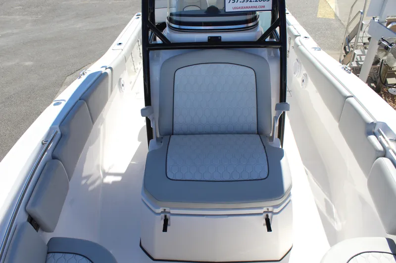 Slide: The Image of Sea Fox 288 Commander 2021 - 39