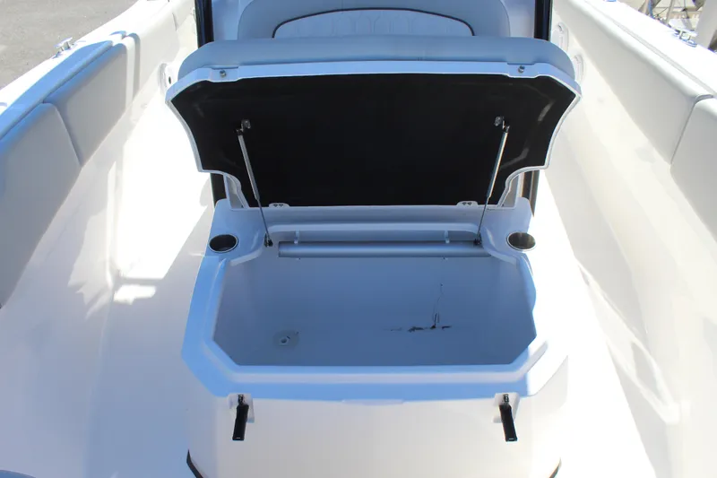 Slide: The Image of Sea Fox 288 Commander 2021 - 41