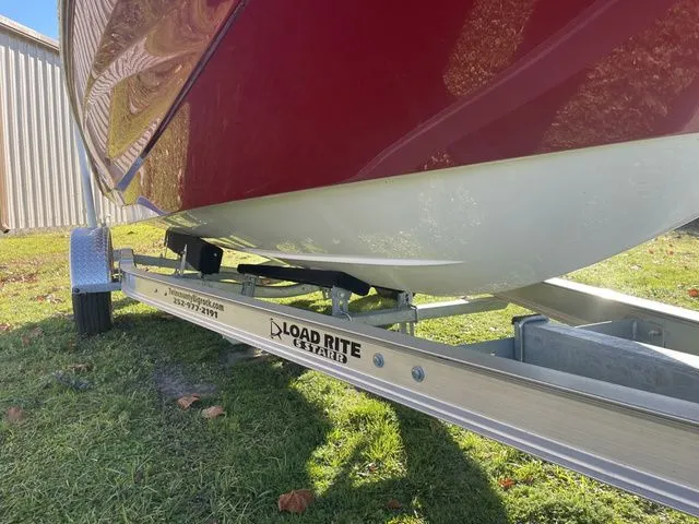 Slide: The Image of Hurricane SunDeck Sport 185 OB 2023 - 15