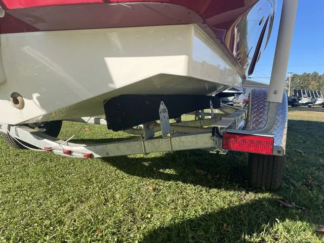 Slide: The Image of Hurricane SunDeck Sport 185 OB 2023 - 17