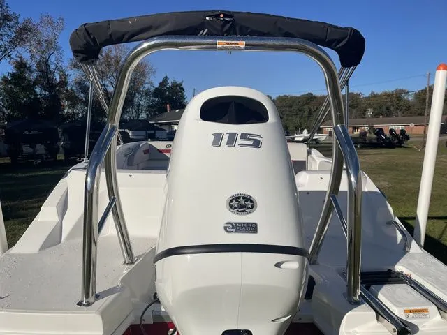 Slide: The Image of Hurricane SunDeck Sport 185 OB 2023 - 50