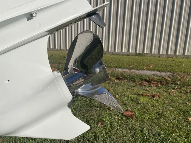 Slide: The Image of Hurricane SunDeck Sport 185 OB 2023 - 51