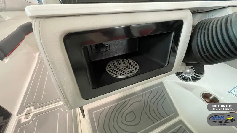 Slide: The Image of Regal LS6 Ultimate 2024 - 10