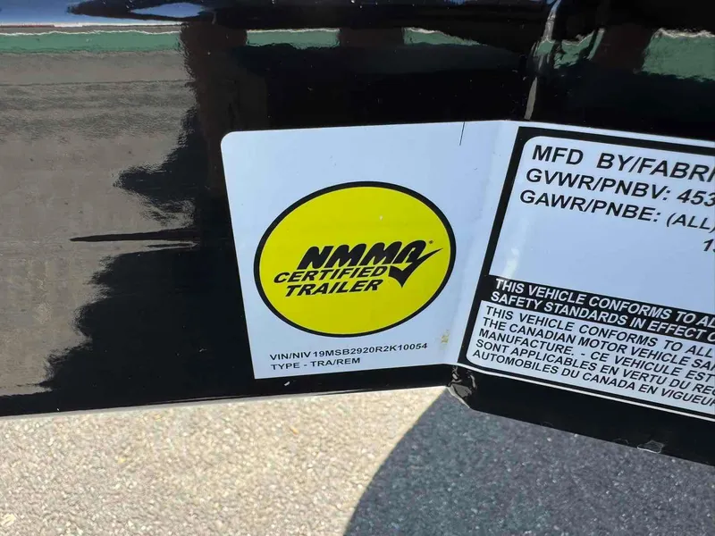 Slide: The Image of MasterCraft XT25 2024 - 23