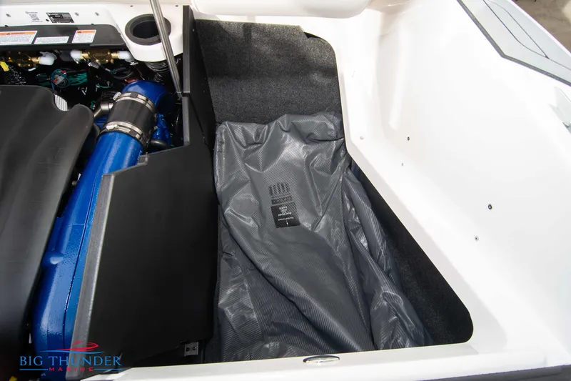 Slide: The Image of MasterCraft X22 2024 - 52