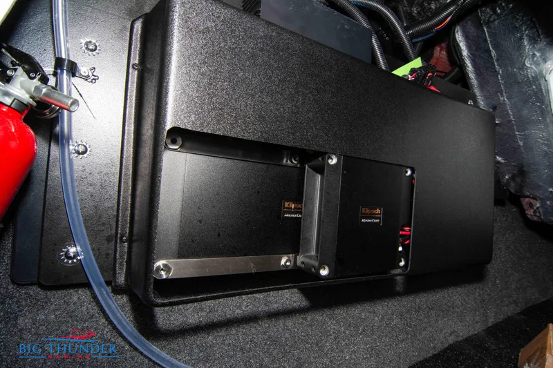 Slide: The Image of MasterCraft X22 2024 - 55