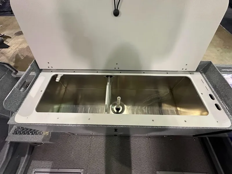 Slide: The Image of 2024 KingFisher 2325 Coastal Express livewell compartment. - 25