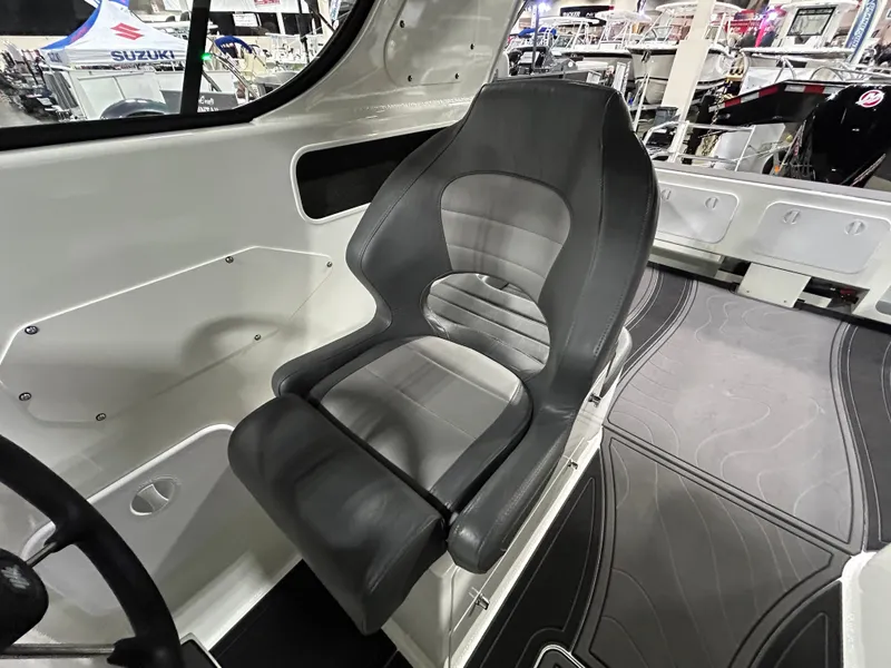 Slide: The Image of Captains seat  - 32